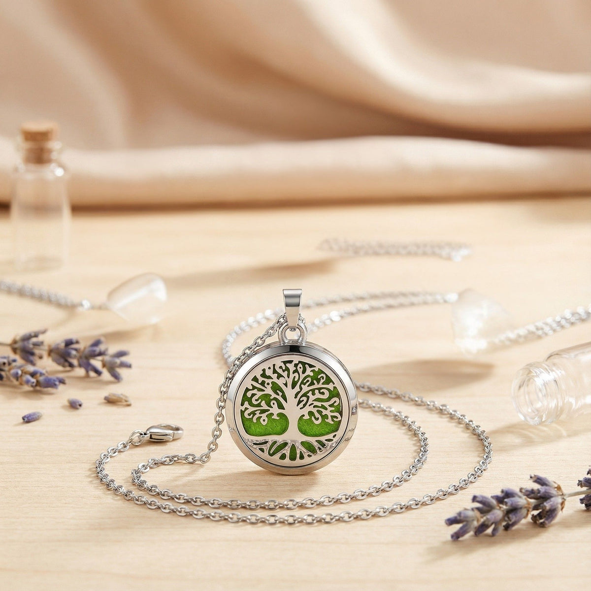 Diffuser Necklace for Essential Oils – Aroma Jewelry in Locket Style