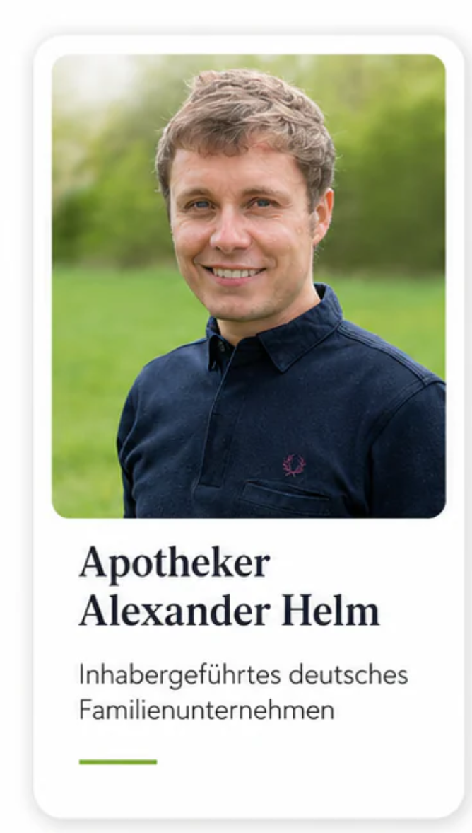 Porträt von Apotheker Alexander Helm mit Hinweis auf das inhabergeführte Familienunternehmen.